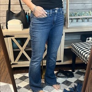 Stylish Indigo Flare Jeans for Women